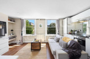 Modernised Apartments 1 and 2 Bedrooms Option Terrace and Balcony High Street